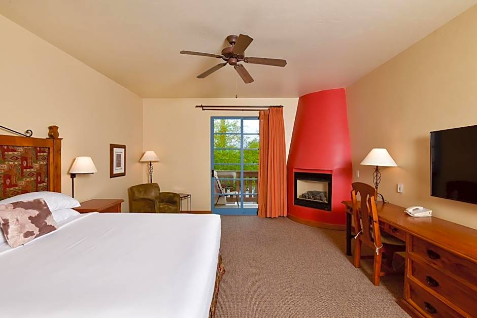 Lodge On The Desert