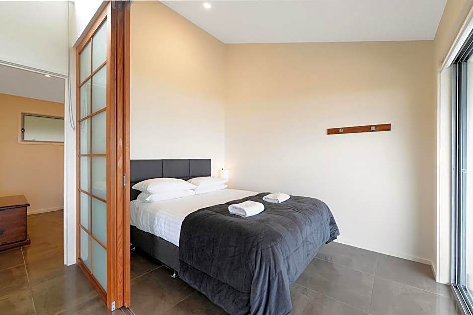 Photo 1 of 8 of 2 Bedroom Lodge, Beach View