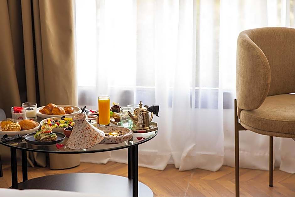 DIAGONAL HOTEL