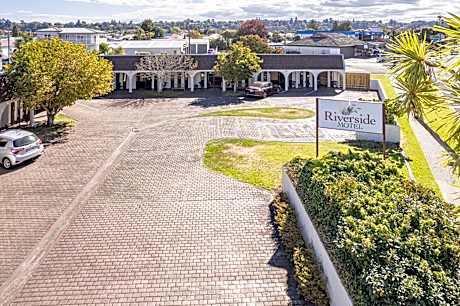 Riverside Motel