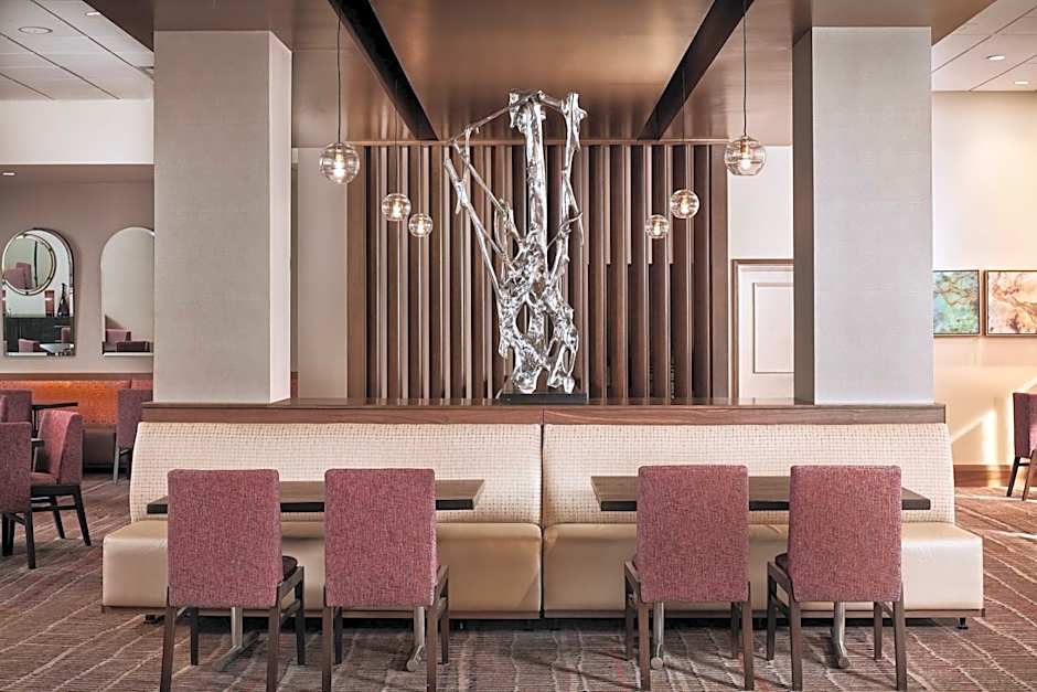 Crowne Plaza Dallas Market Ctr - Love Field By IHG