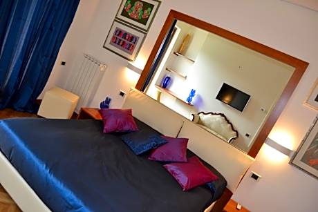 Deluxe Double Room with Balcony and Sea View