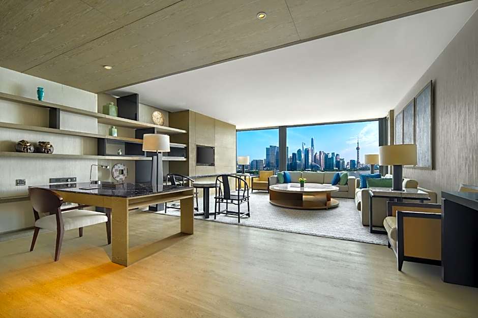 Photo 1 of 7 of Suite, Tower View