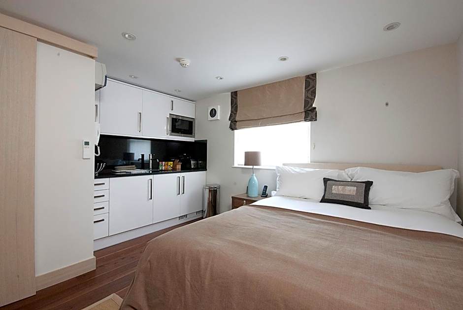 Claverley Court Apartment Knightsbridge