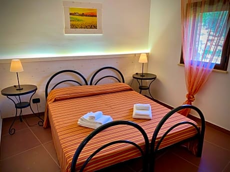 Two-Bedroom Apartment (6 Adults)