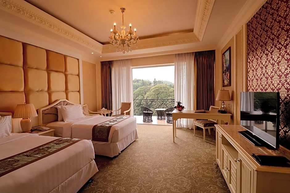 The Grand Kandyan Hotel