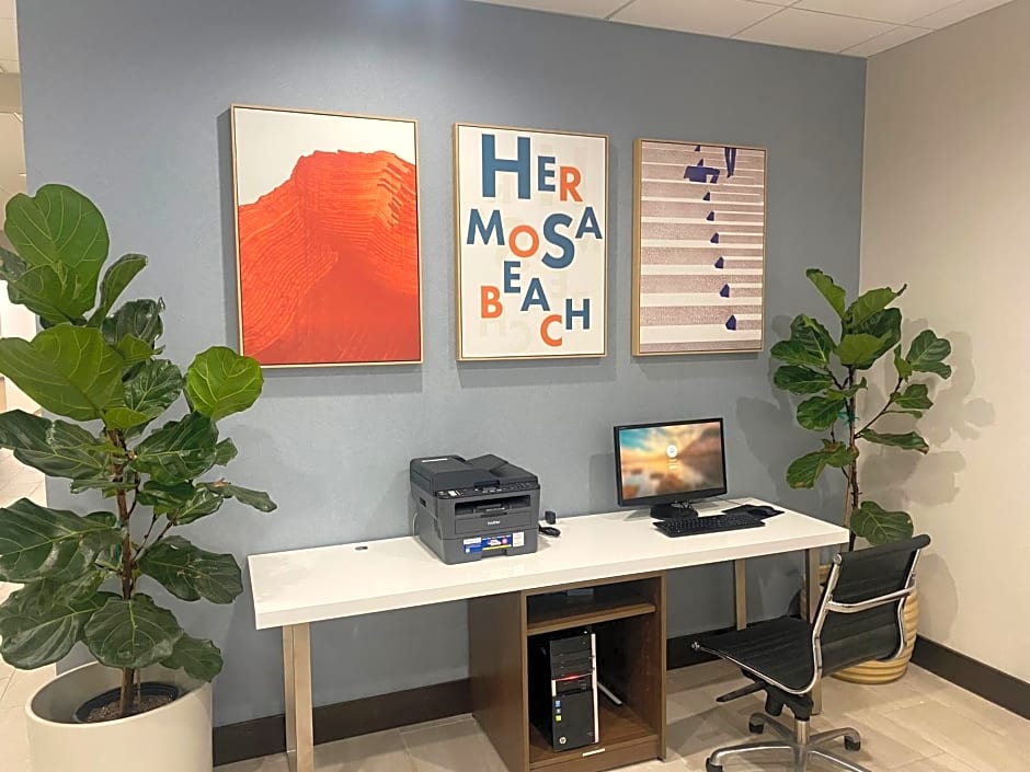 Holiday Inn Express Hotel & Suites Hermosa Beach By IHG
