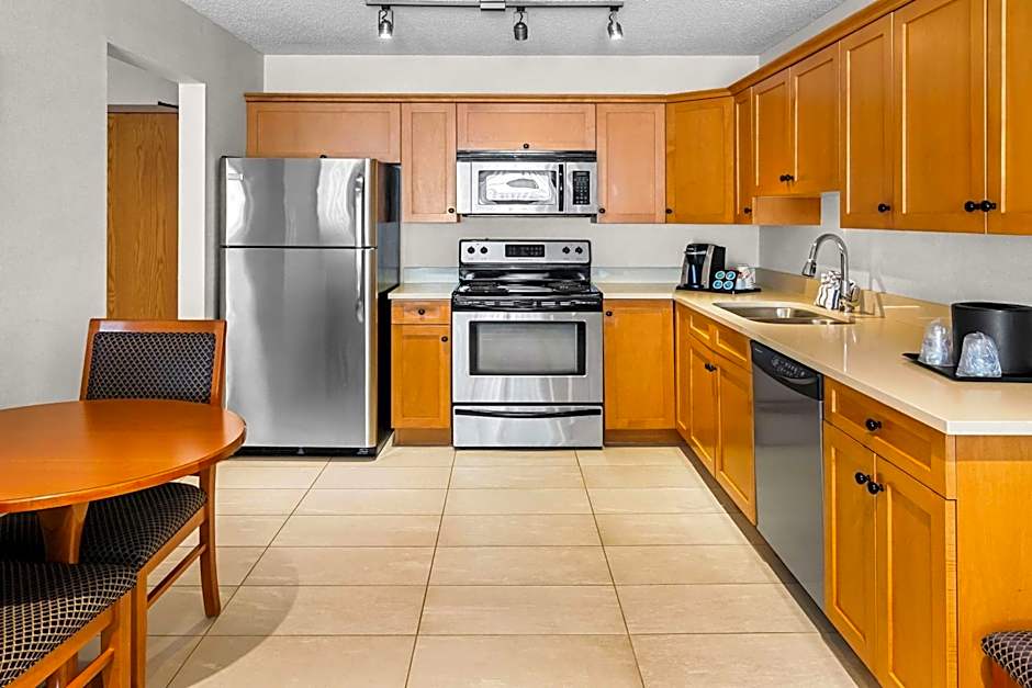 Best Western Plus Langley Inn