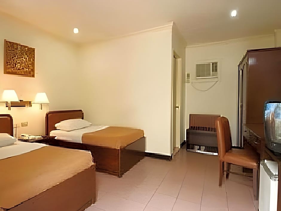 Diplomat Hotel
