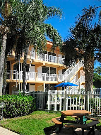 Canada House Beach Club Resort