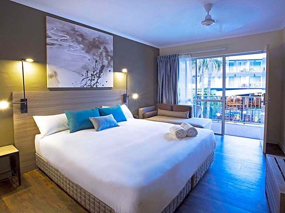 Mantra Club Croc Airlie Beach