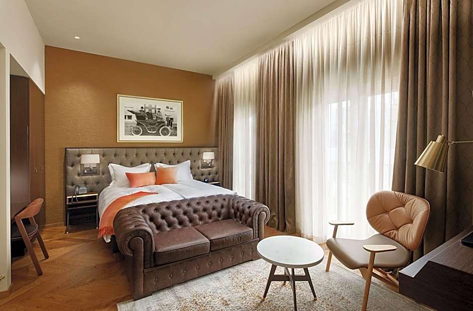 Reykjavik Consulate Hotel, Curio Collection by Hilton