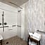 Hampton Inn & Suites Lancaster