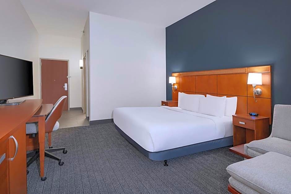 Courtyard by Marriott Tampa North/I-75 Fletcher