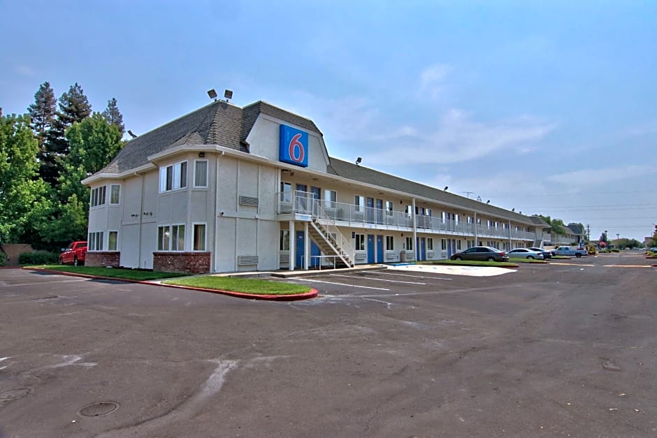 Motel 6-Sacramento, CA - South