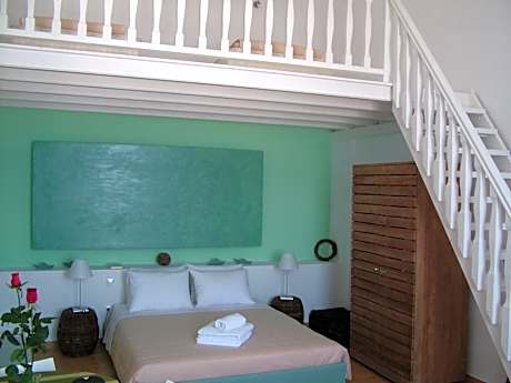 Family Suite with Caldera View