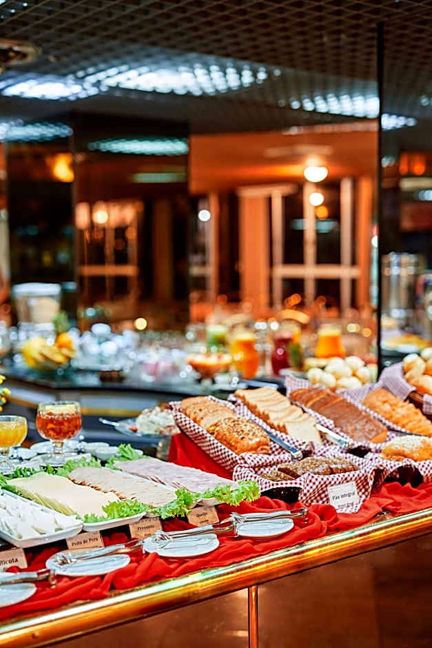 Harbor Querencia Hotel