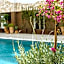 Larnaca LIV & CO Suites