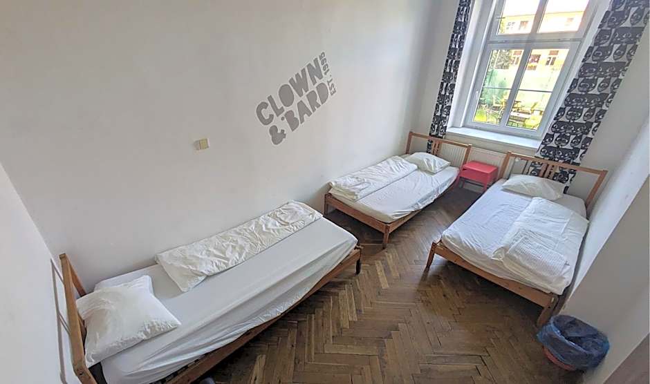 Clown and Bard Hostel