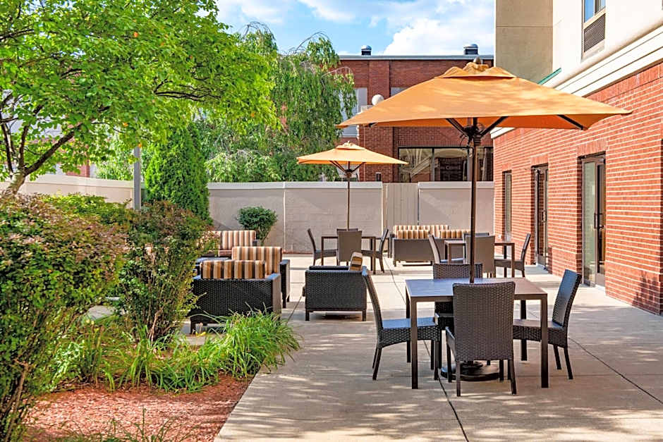 Courtyard by Marriott Bloomington