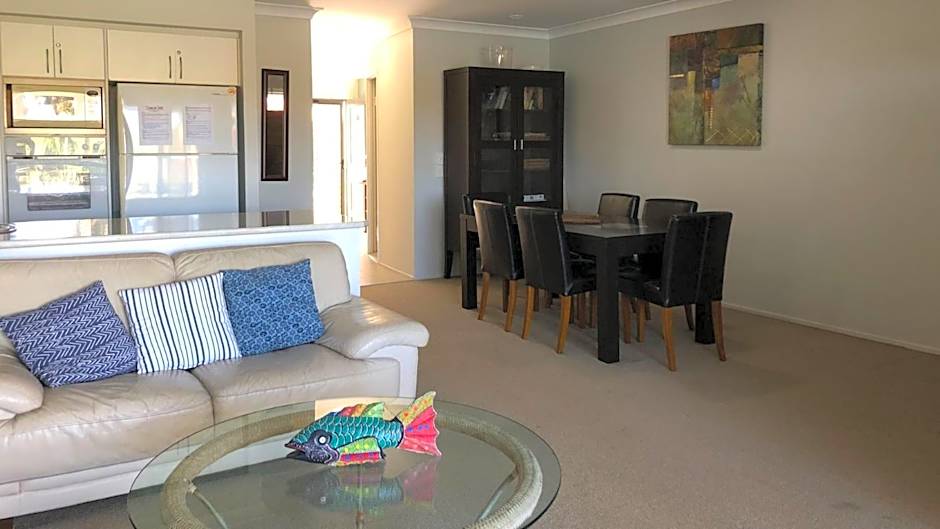 Sunrise Cove Holiday Apartments