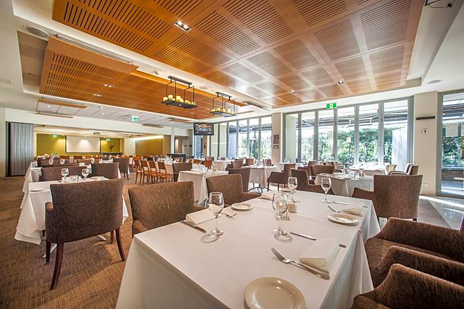 Ramada Hotel & Suites Sydney Cabramatta