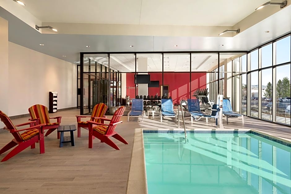 Home2 Suites By Hilton Woodland Hills Los Angeles