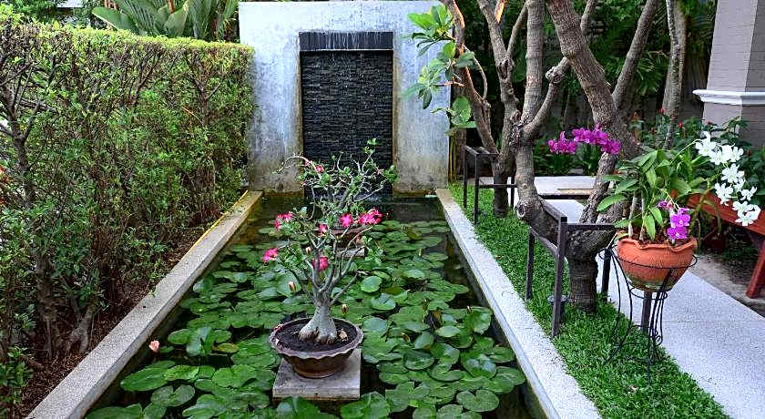 Rapeepan Ville Hotel