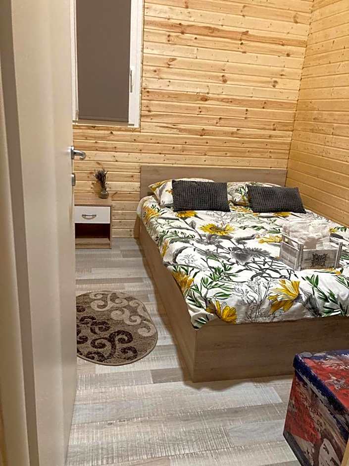 COMPLEX TURISTIC Gradina de corzi si Aventura Eselnita