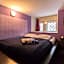 Baroque Hostel & Coworking