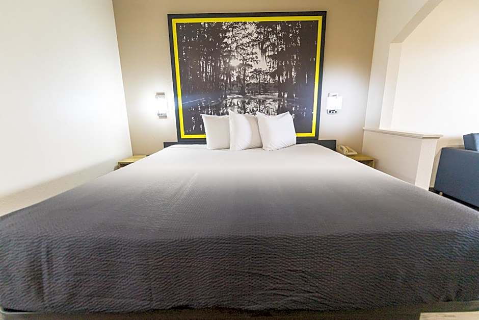 Super 8 by Wyndham Jasper TX