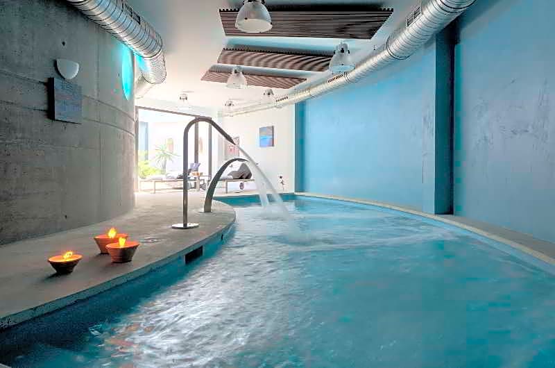 Sa Cabana Hotel and Spa