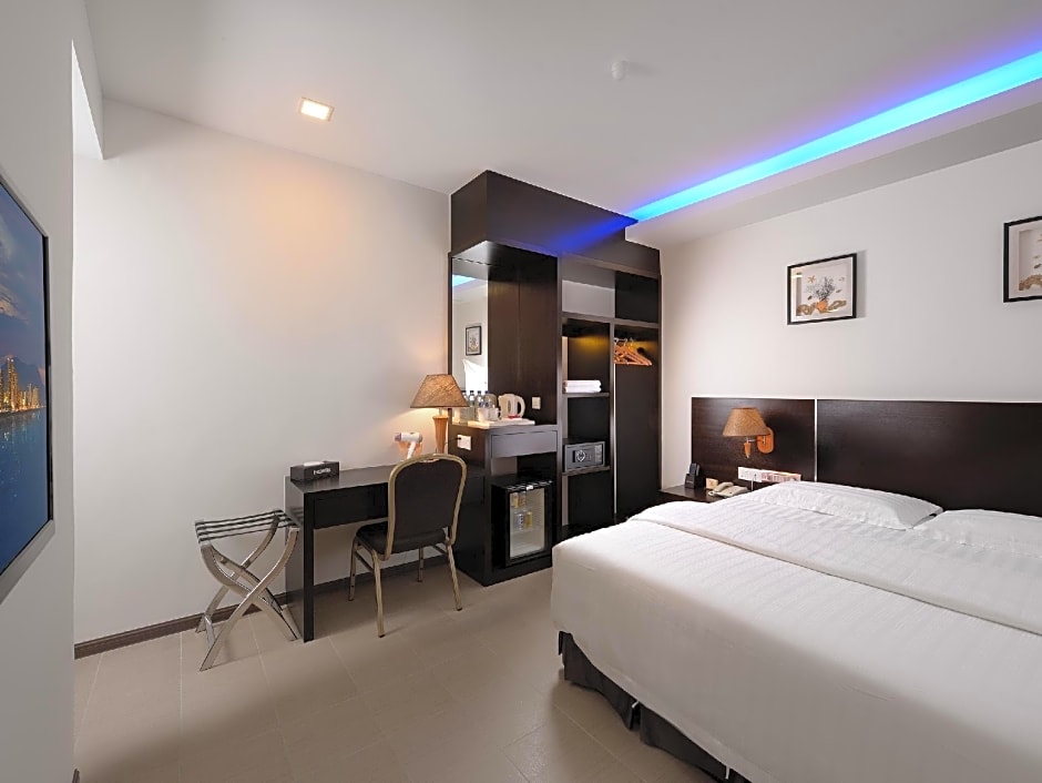 E-Red Hotel Bandar Perda