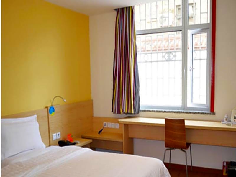 7 Days Inn Nanchang Bayi Square Railway Station North Square