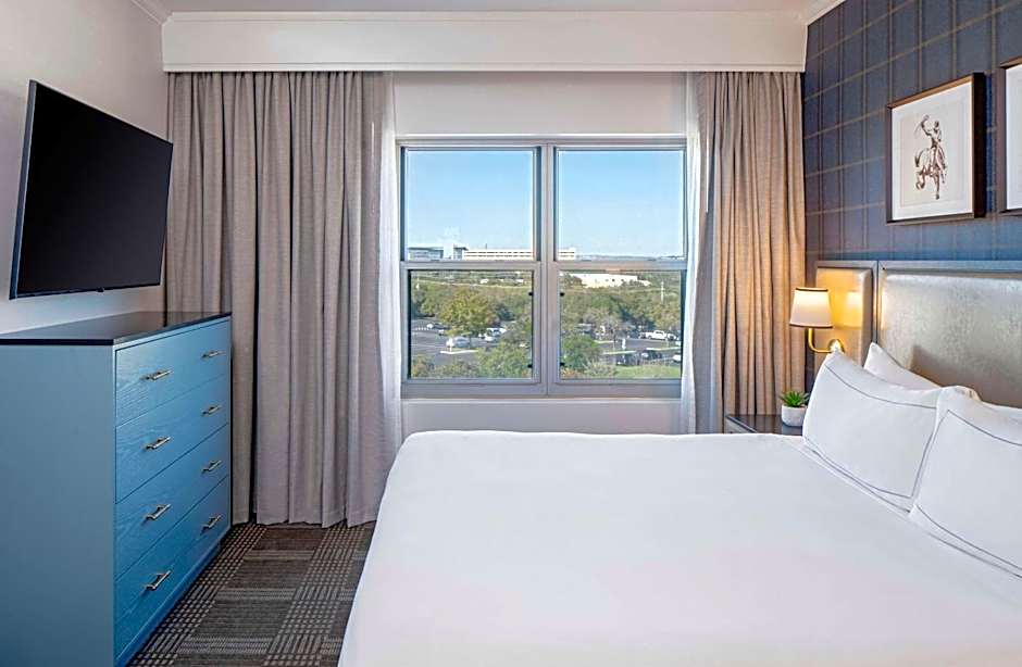 Hilton San Antonio Hill Country