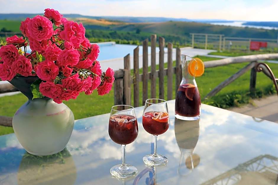 Seven Generations Winery Hotel