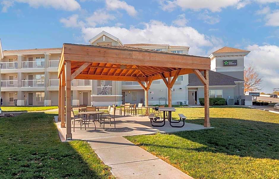 Extended Stay America Suites - Kansas City - Lenexa - 87th St.