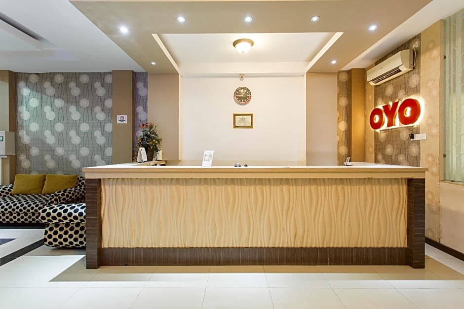 OYO 663 Hotel Sejati