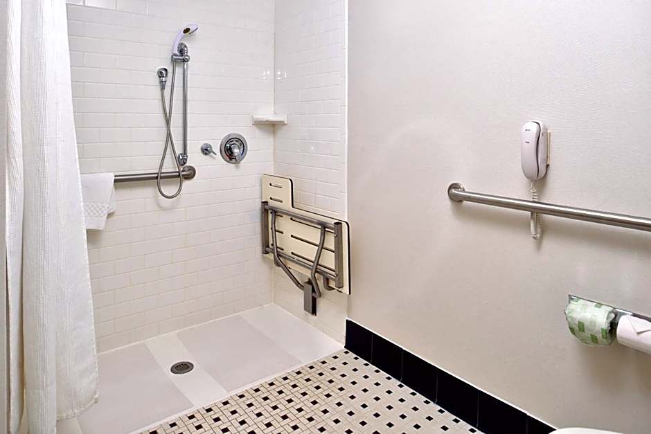 Fairfield Inn & Suites by Marriott Raleigh-Durham Airport/Brier Creek