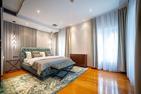 King Room with Spa Bath