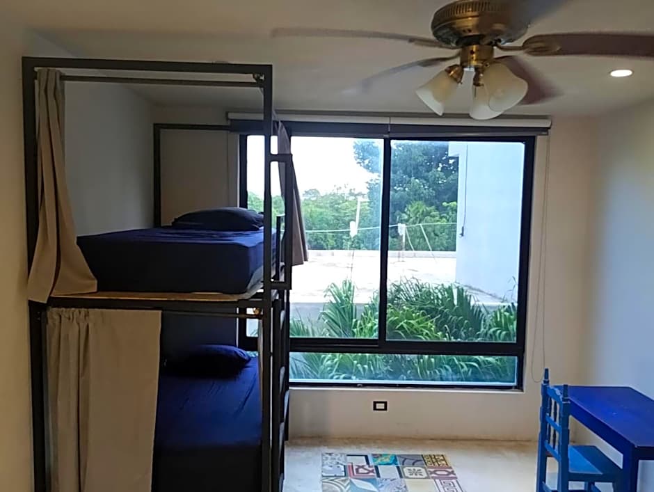 MAUI HOSTELS TULUM