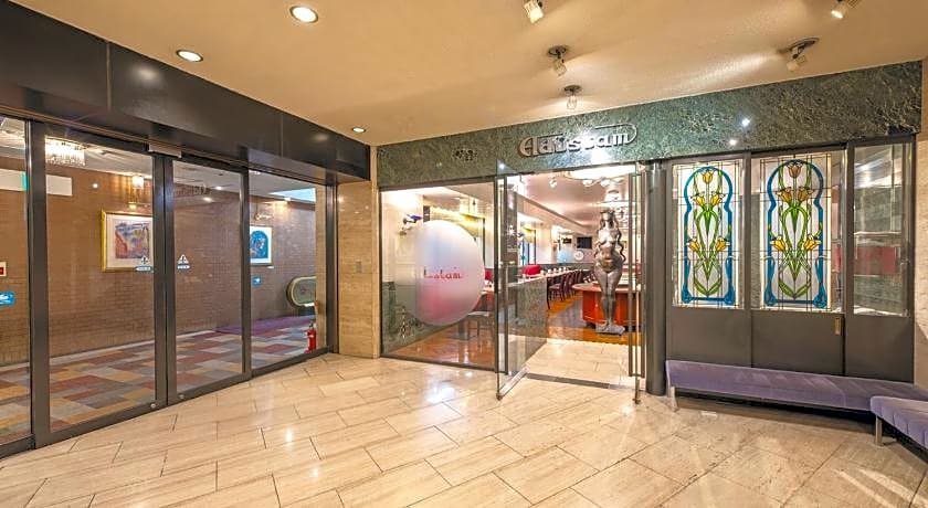 New Osaka Hotel