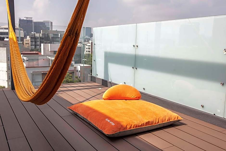 FlowSuites WTC