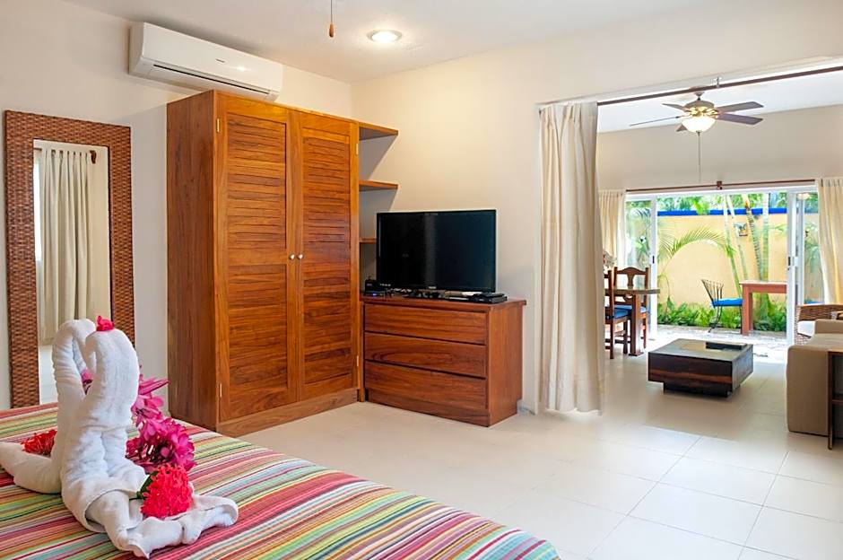 Abbey Del Sol - Beach-steps condos