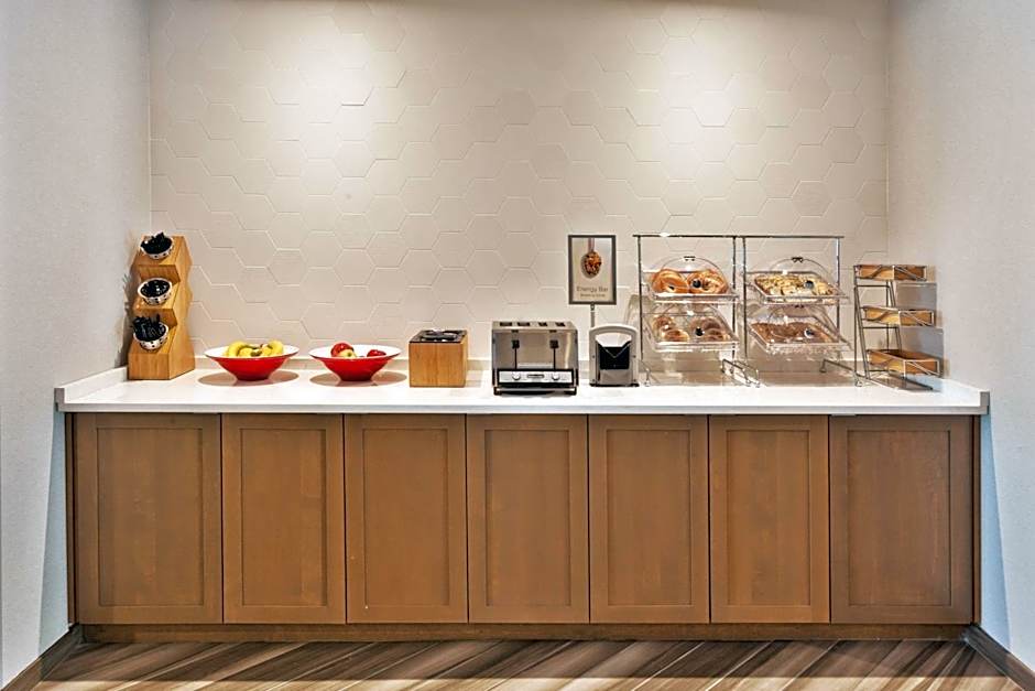 Fairfield Inn & Suites by Marriott Birmingham Colonnade/Grandview
