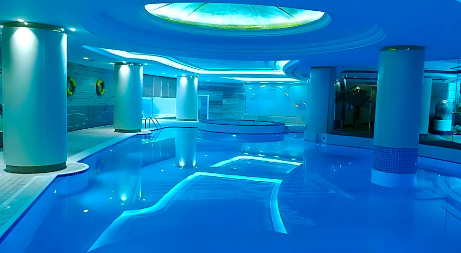 Sunshine Hotel
