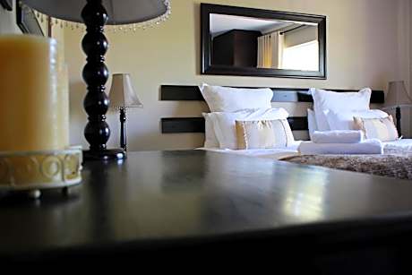 Deluxe Twin Room with Balcony