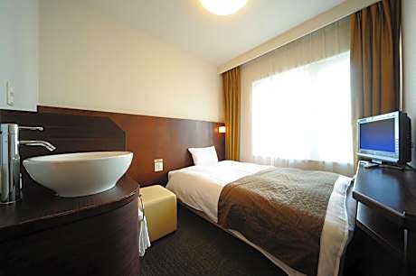 Economy Single Room - Smoking