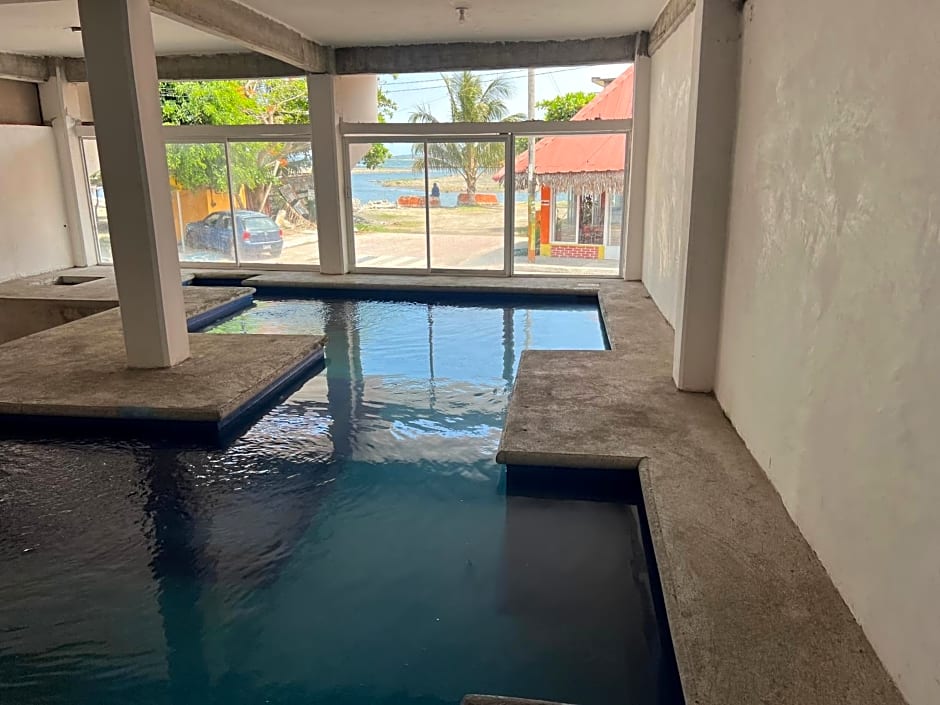 Hotel MARU Pool & Events