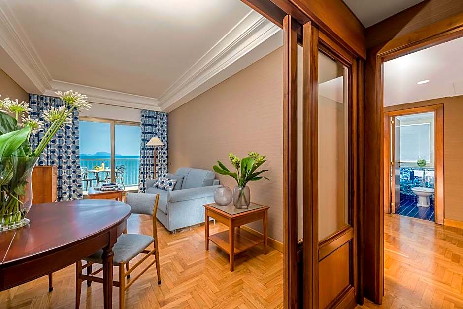 Photo 1 of 4 of Junior Suite, Sea View
